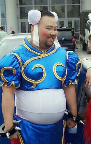 Illustration for article titled Now This Is How You Do Chun-Li Cosplay